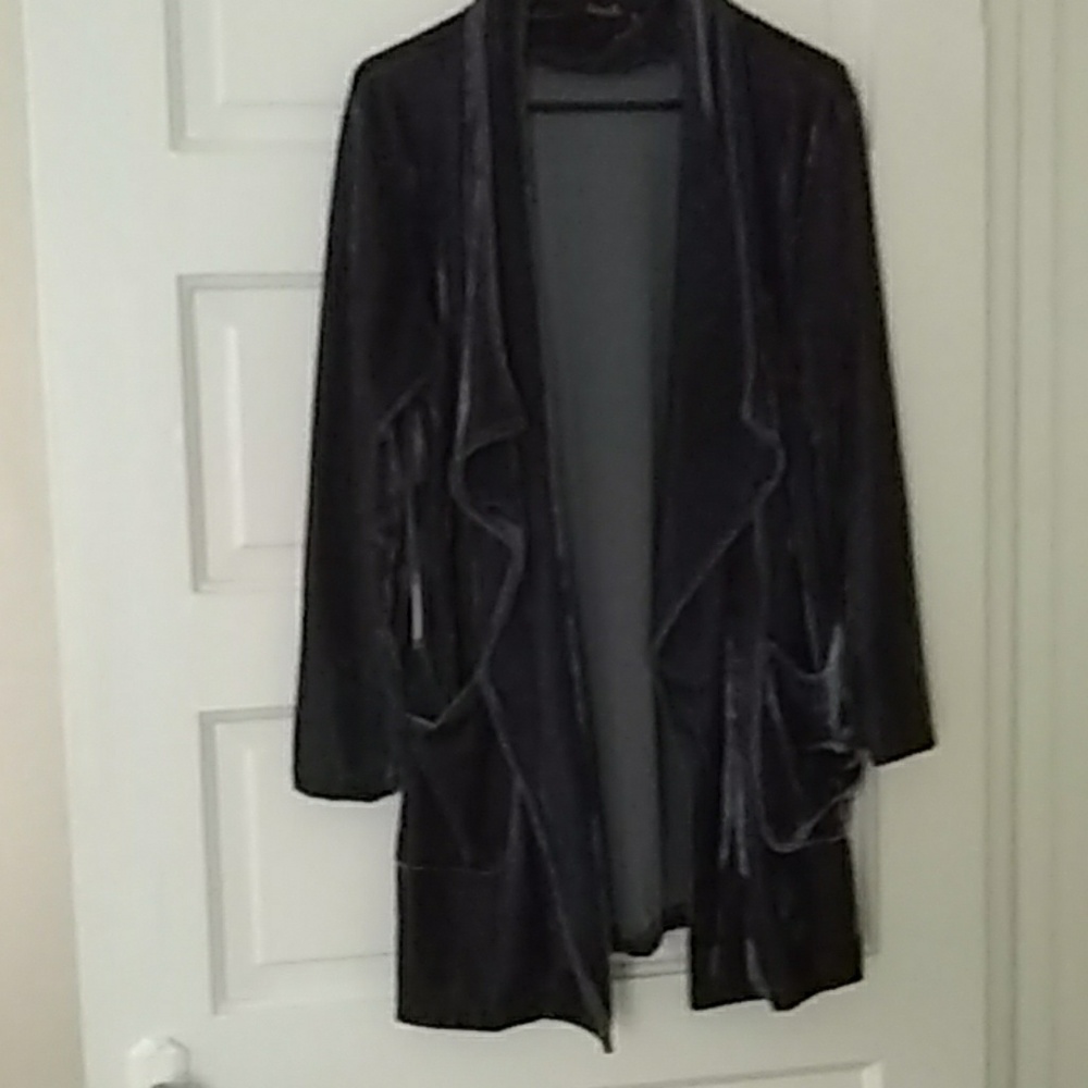 Clothes - Picture 7 of 8